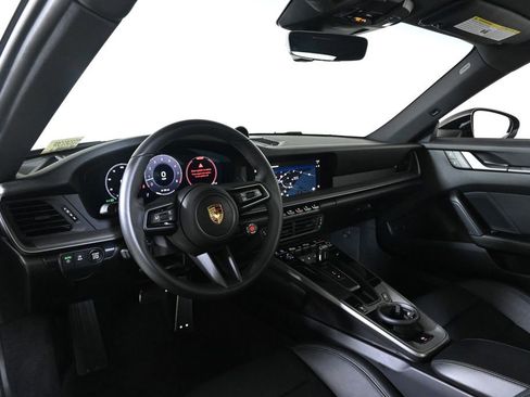 Used 2025 Porsche 911 Carrera w/ Sport Chrono Package image 11