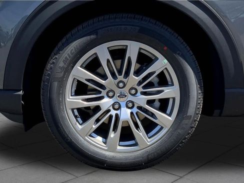 New 2026 Ford Explorer Platinum RWD image 12