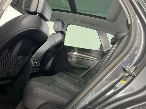 Used 2025 Audi Q5 2.0T Premium image 24