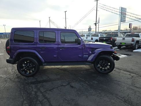 Used 2023 Jeep Wrangler Unlimited Sahara w/ Cold Weather Group image 8
