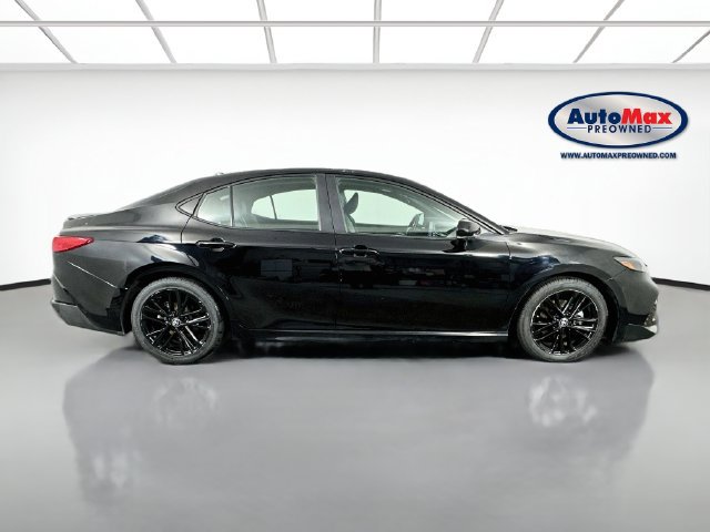 Used 2025 Toyota Camry SE FWD image 10