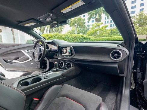 Used 2018 Chevrolet Camaro ZL1 RWD image 76