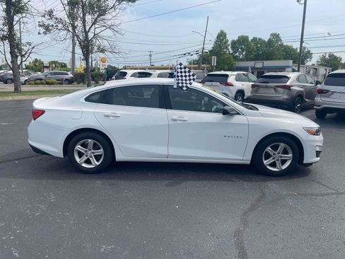 Used 2020 Chevrolet Malibu LS FWD image 9