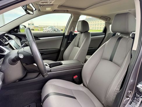Used 2018 Honda Civic Touring image 11