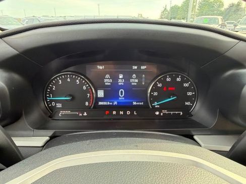Used 2024 Ford Explorer XLT w/ Equipment Group 202A AWD/4WD image 40