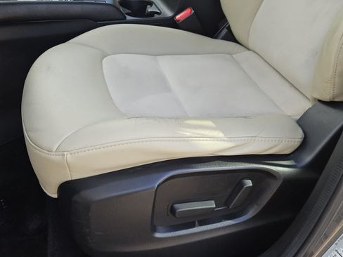 Used 2018 MAZDA CX-5 Touring w/ Preferred Equipment Package FWD image 22