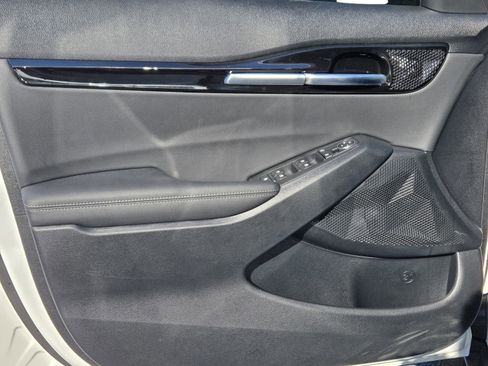 New 2026 Kia Seltos EX image 13
