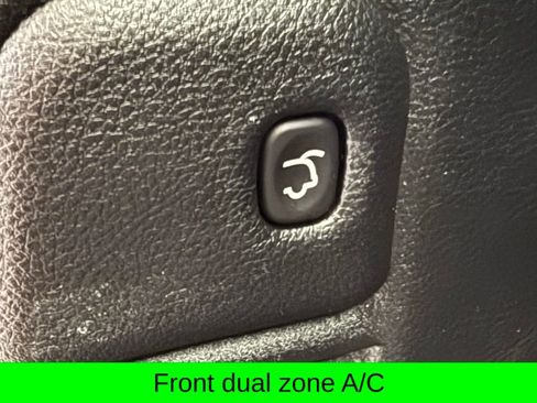 Used 2017 Jeep Grand Cherokee Overland image 5