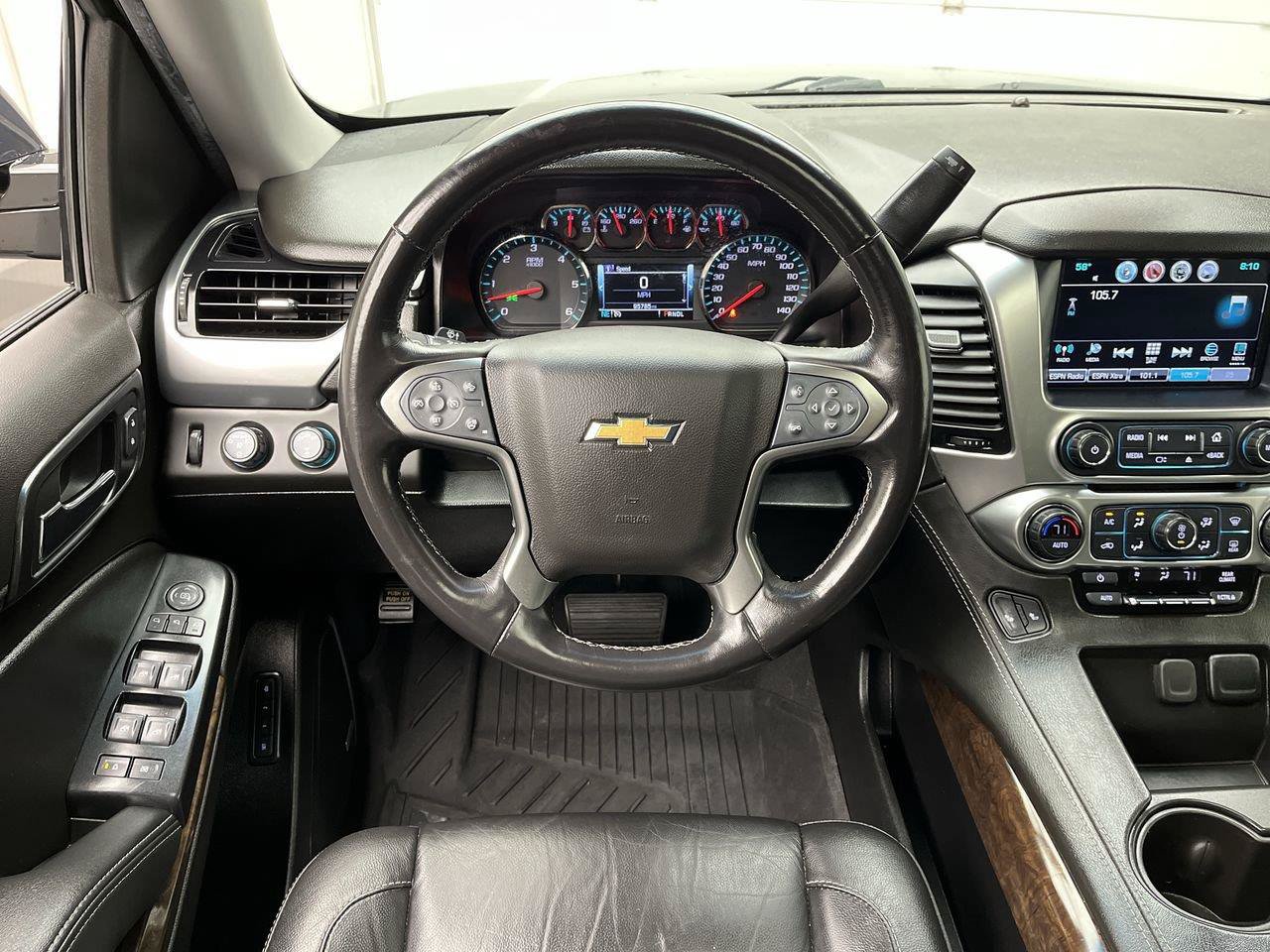 Used 2020 Chevrolet Tahoe LT w/ Luxury Package AWD/4WD image 16
