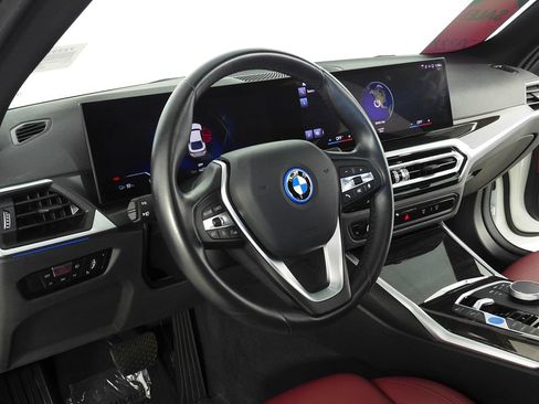 Used 2023 BMW i4 eDrive35 RWD image 31