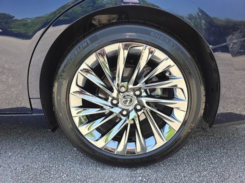 Used 2024 Lexus ES 350 Ultra Luxury w/ Accessory Package (Z1) FWD image 15