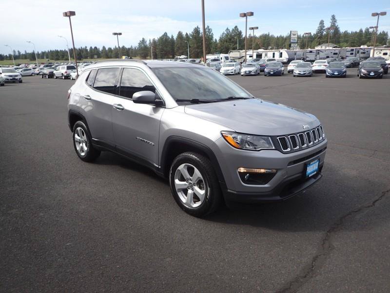 Used 2018 Jeep Compass Latitude w/ Popular Equipment Group AWD/4WD image 6
