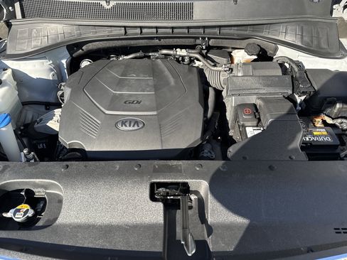Used 2019 Kia Sorento AWD V6 image 35