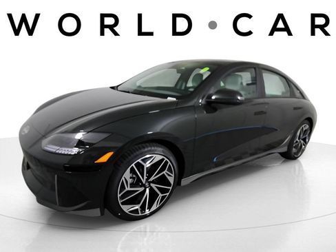 Used 2023 Hyundai Ioniq 6 SEL RWD image 6