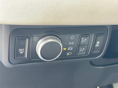 Used 2022 Ford Mustang Mach-E Premium image 20