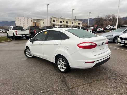 Used 2015 Ford Fiesta SE image 11