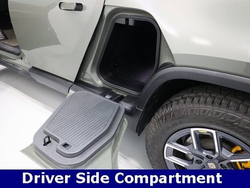 Used 2022 Rivian R1T Launch Edition image 16