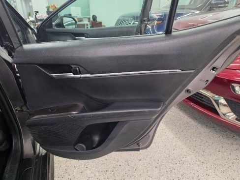 Used 2021 Toyota Camry SE FWD image 28