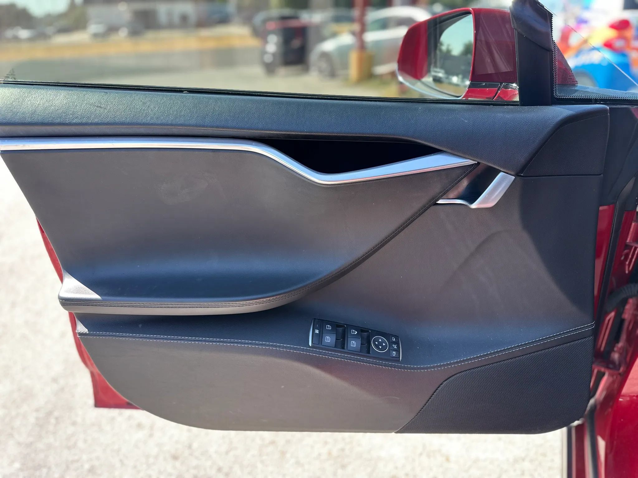 Used 2014 Tesla Model S 85 RWD image 21