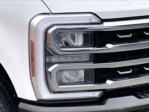 Used 2024 Ford F250 King Ranch image 24