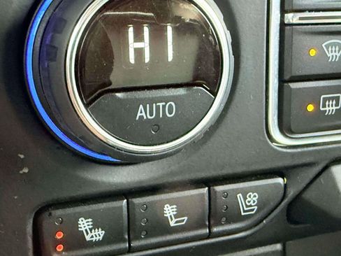 Used 2024 Chevrolet Tahoe High Country w/ Advanced Technology Package image 27