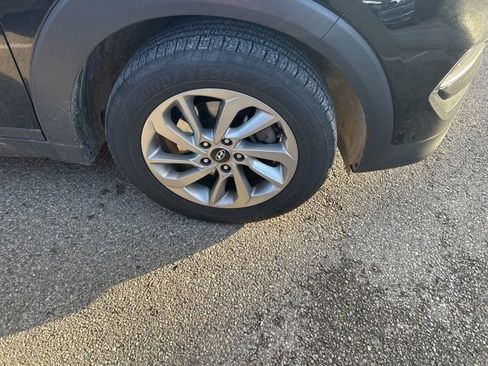 Used 2016 Hyundai Tucson SE w/ Option Group 02 image 4