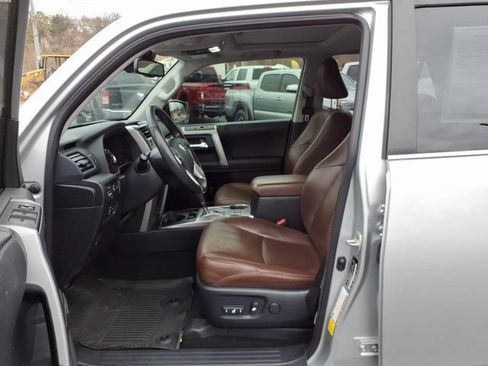 Used 2023 Toyota 4Runner Limited image 4