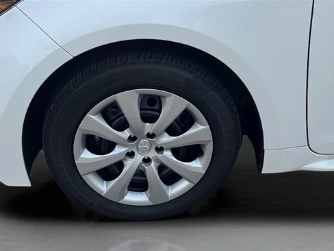 Certified 2026 Toyota Corolla LE FWD image 25
