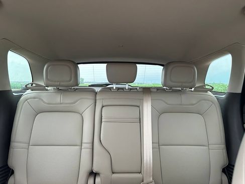 Used 2023 Lincoln Corsair AWD w/ Equipment Group 101A image 33