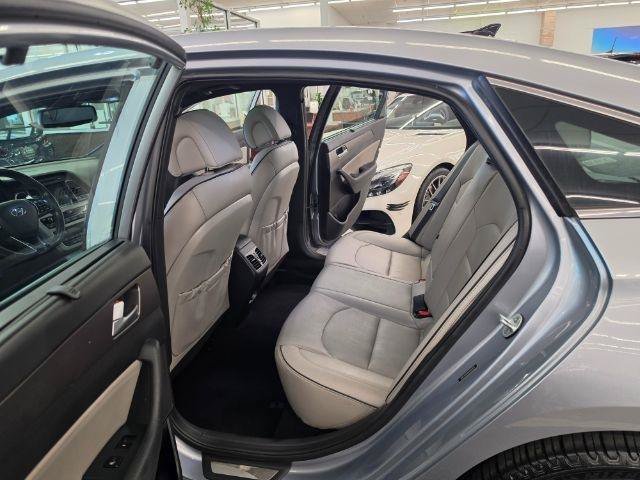 Used 2017 Hyundai Sonata Limited 2.0T w/ Winter Weather Package FWD image 38