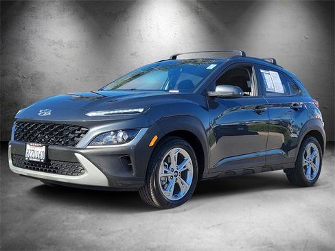 Used 2022 Hyundai Kona SEL image 4