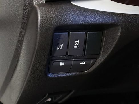 Used 2015 Acura TLX w/ Technology Package FWD image 24