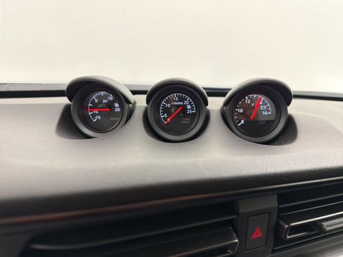 Used 2024 Nissan Z NISMO w/ Floor Mat Package RWD image 15