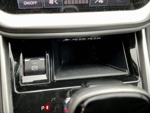 Used 2023 Subaru Outback Premium w/ Popular Package #1 AWD/4WD image 16