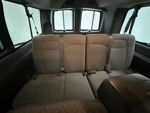 Used 2025 Chevrolet Express 3500 LT w/ LT Preferred Equipment Group RWD image 21