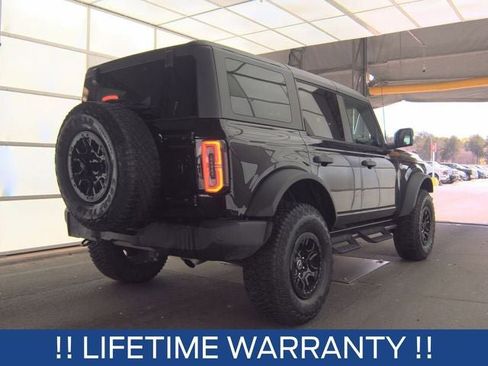 Used 2023 Ford Bronco Wildtrak image 8