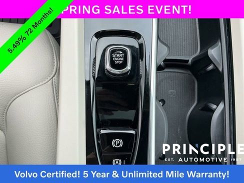 Certified 2024 Volvo XC60 B5 Plus w/ Protection Package Premier image 21
