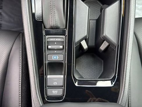 Used 2025 Honda Accord Sport image 27