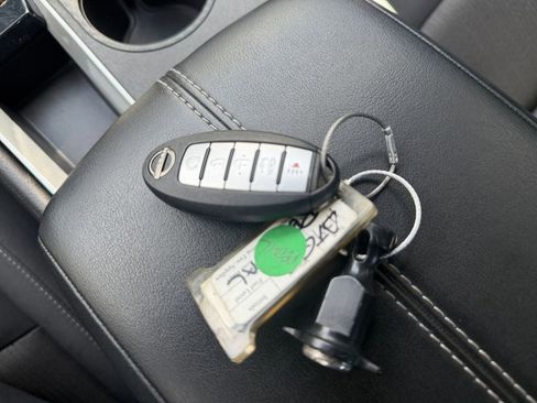 Used 2025 Nissan Altima 2.5 SV image 21