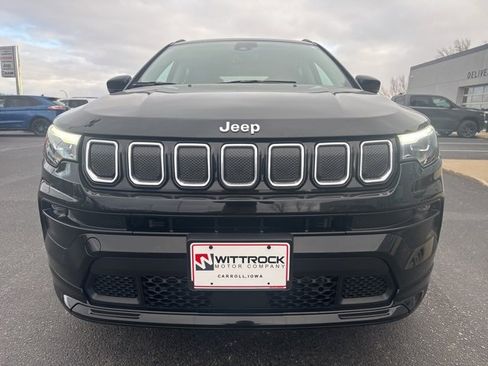 Used 2022 Jeep Compass Limited w/ Elite Group image 3