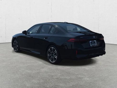 Used 2024 BMW 540i xDrive w/ Executive Package AWD/4WD image 7