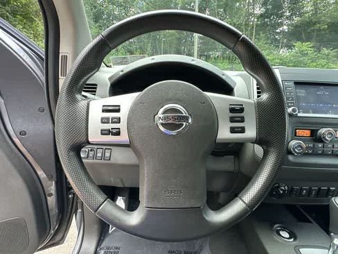 Used 2021 Nissan Frontier SV AWD/4WD image 7