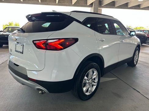 Used 2021 Chevrolet Blazer LT image 2