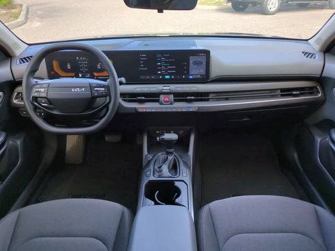 Used 2025 Kia K4 FWD image 14