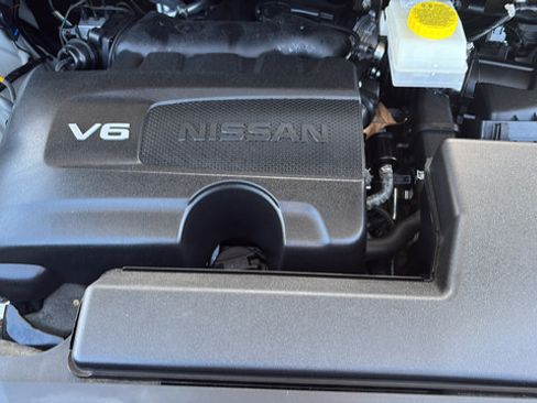 Used 2023 Nissan Pathfinder SL w/ SL Premium Package AWD/4WD image 27