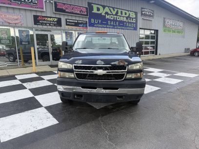 Used 2006 Chevrolet Silverado 3500 4x4 Crew Cab w/ Skid Plate Package