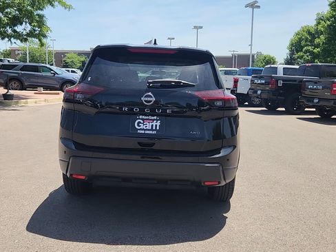 Used 2025 Nissan Rogue SV AWD/4WD image 4