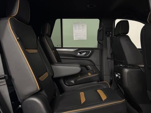 Used 2022 GMC Yukon AT4 AWD/4WD image 32
