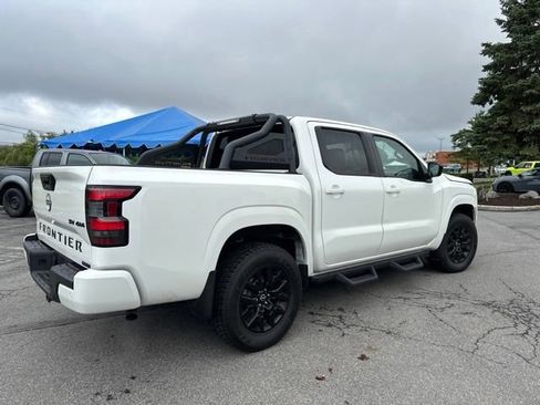 Certified 2023 Nissan Frontier SV w/ Midnight Edition Package AWD/4WD image 5