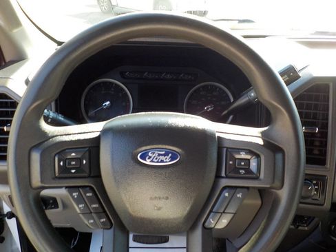 Used 2022 Ford F250 XL w/ Power Equipment Group image 16